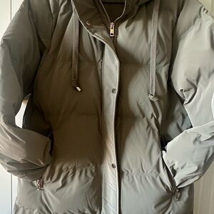 Zara Women's Khaki Puffer Ski Jacket